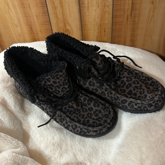 Gypsy Jazz Shoes - Gypsy Jazz ankle boots leopard print